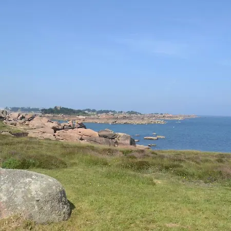 Gite De La Mer Sur Le Port De Plaisance De Lezardrieux Bretagne Exterior photo