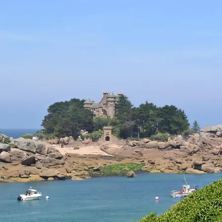 Gite De La Mer Sur Le Port De Plaisance De Lezardrieux Bretagne Exterior photo