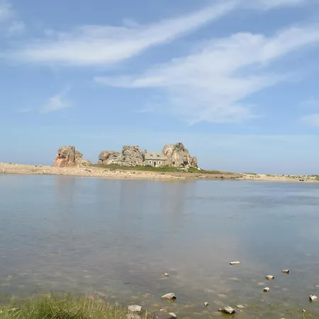 Gite De La Mer Sur Le Port De Plaisance De Lezardrieux Bretagne Exterior photo