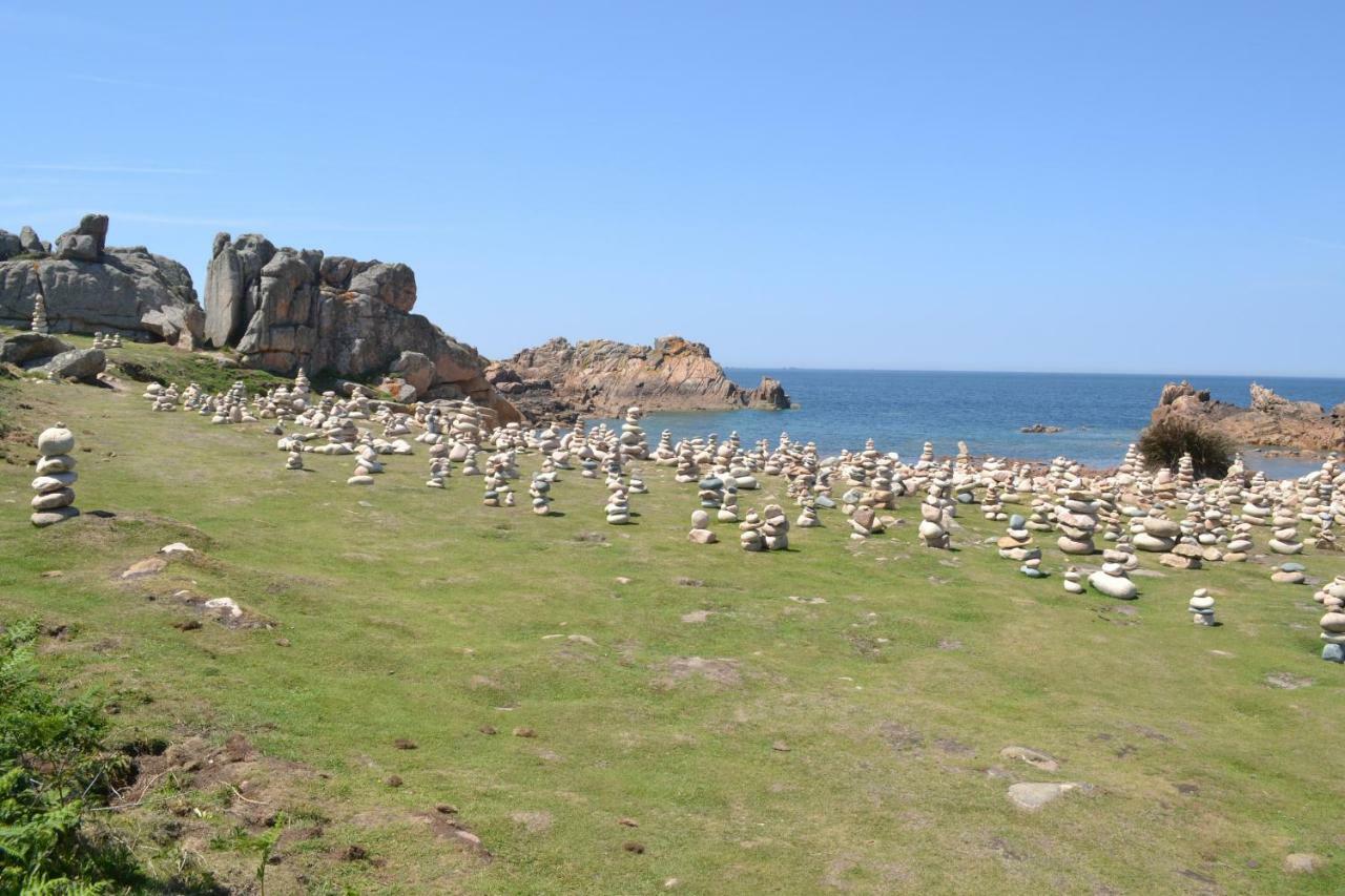De La Sur Le Port De Plaisance De Bretagne *